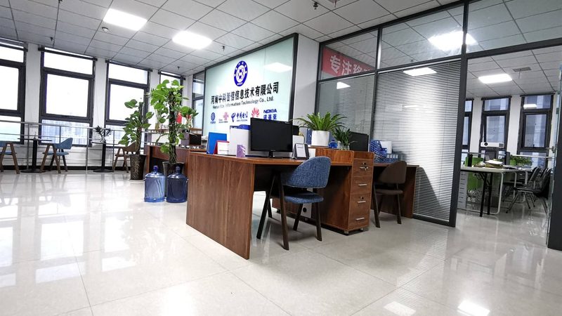 小标题：采购痛点：系统稳定性与安全合规的平衡